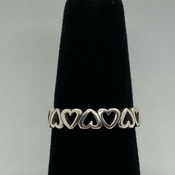 Jewelry - 925 sterling silver ♥️ heart band ring